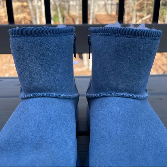 NWOB Koolabura by UGG Koola Mini boots in Coast Blur size 4 kids
