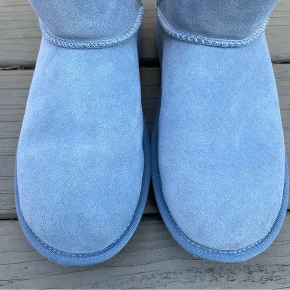 NWOB Koolabura by UGG Koola Mini boots in Coast Blur size 4 kids