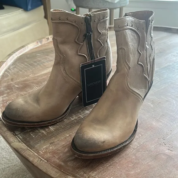NWOB Lucchese Tan Western Ankle Karla Booties, NWOB. Size 8.5