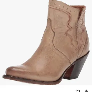 NWOB Lucchese Tan Western Ankle Karla Booties, NWOB. Size 8.5