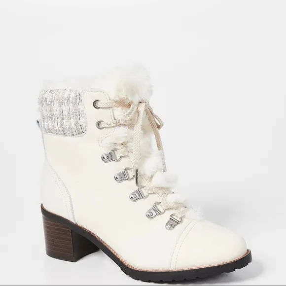 NWOB Sam Edelman Manchester ivory faux fur shirt boots 9.5 M