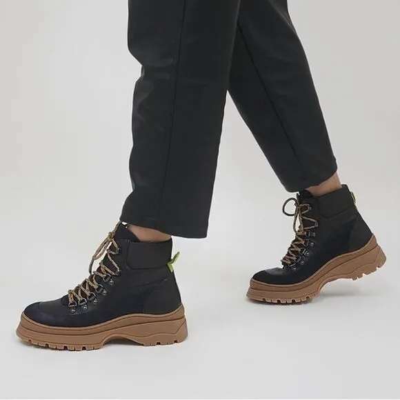 NWOB Ted Baker Allicia Leather Suede Lace Up Hiker Boots in Black/Navy size 11