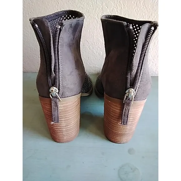 💕NWOB Women's Madden Girl Mocha Heeled sz.9.5 Mesh Embellished Ankle Boots