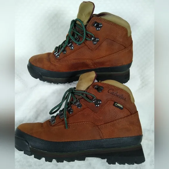 NWOT Cabela's Women's Brown Gore-tex Leather Uppers Hiking / Work Boots 8M