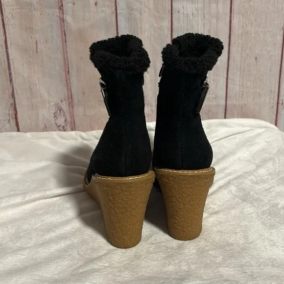 NWOT Franco Sarto Ulayna Suede Faux Fur Wedge Boots