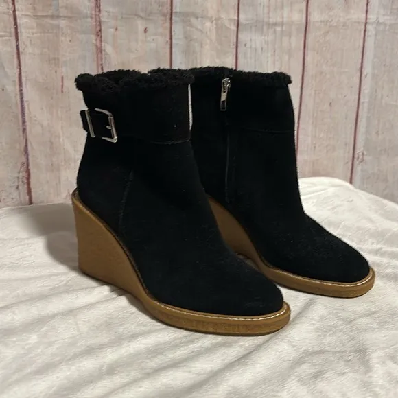 NWOT Franco Sarto Ulayna Suede Faux Fur Wedge Boots