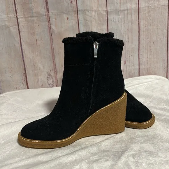 NWOT Franco Sarto Ulayna Suede Faux Fur Wedge Boots