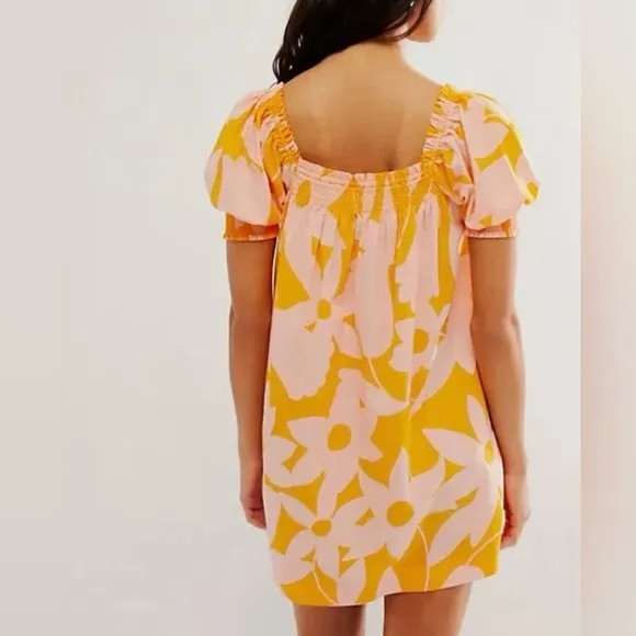 NWOT Free People Mila Printed Summer Floral Mini Dress Pockets Smocked Sz Medium
