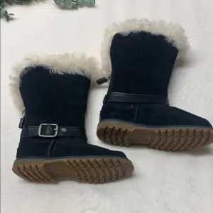 NWOT Girls UGG Nessa black suede boots. Size 7