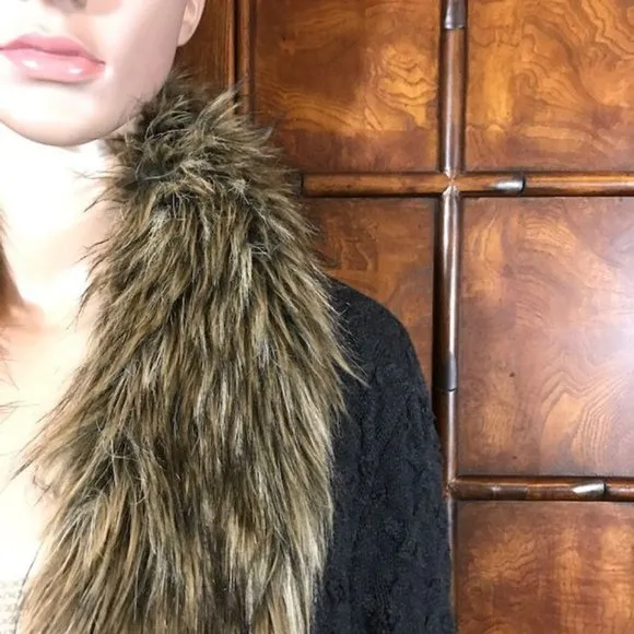 NWOT Jones New York Removable Faux Fur Collar Trellis Cotton Cable Knit Cardigan