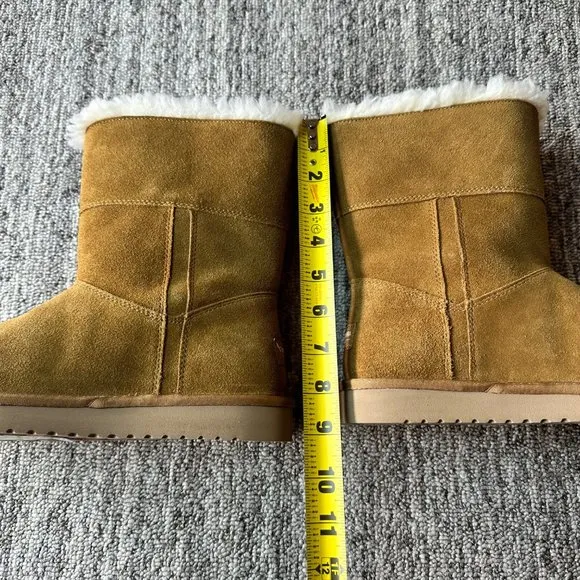 NWOT Koolaburra by UGG Tan Brown Sherpa Booties Boots Womens Size 8 Cozy Winter