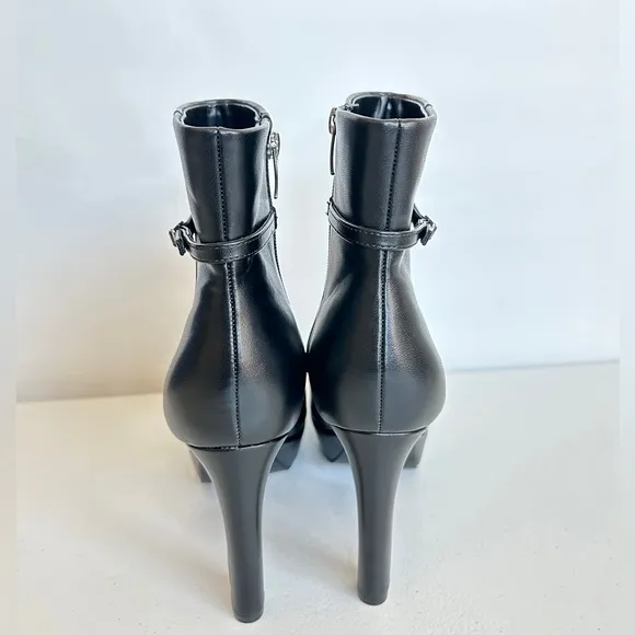 NWOT. Nine West Gripe Women's High Heel Ankle Boots Size 7.5M