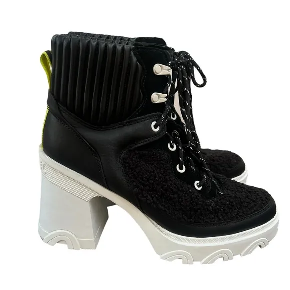 NWOT Sorel Brex Women’s Heel Cozy Lace Up Waterproof Boots Black- Sz 9.5