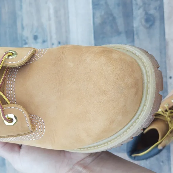 NWOT Timberland Premium 6&quot; waterproof Boots in Wheat Nubuck Women's sz 9.5