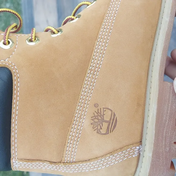 NWOT Timberland Premium 6&quot; waterproof Boots in Wheat Nubuck Women's sz 9.5