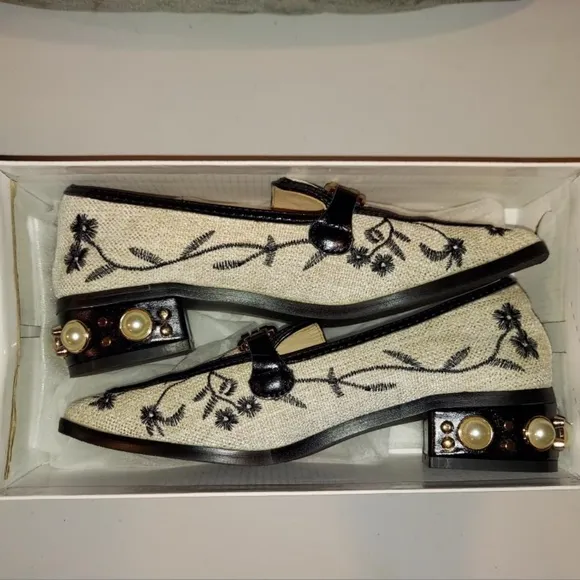 Nwot Vinweiyiman Rare Design Shoes Beaded Heels 816-6 38