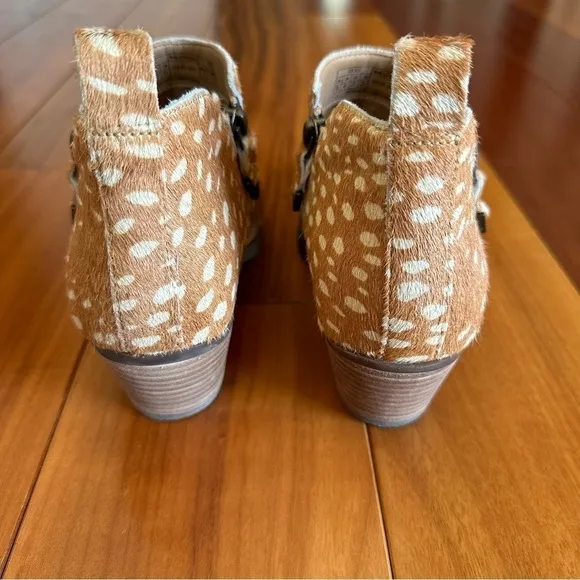 NWOT Vionic Leather or Haircalf Deer Print Real Fur Zip Ankle Boots Cecily Tan