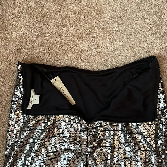 NWT Ariat Glisten Ombré Sequin Maxi Skirt