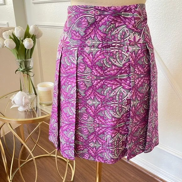 NWT Banana Republic Silk Paisley short pleated print skirt size 2