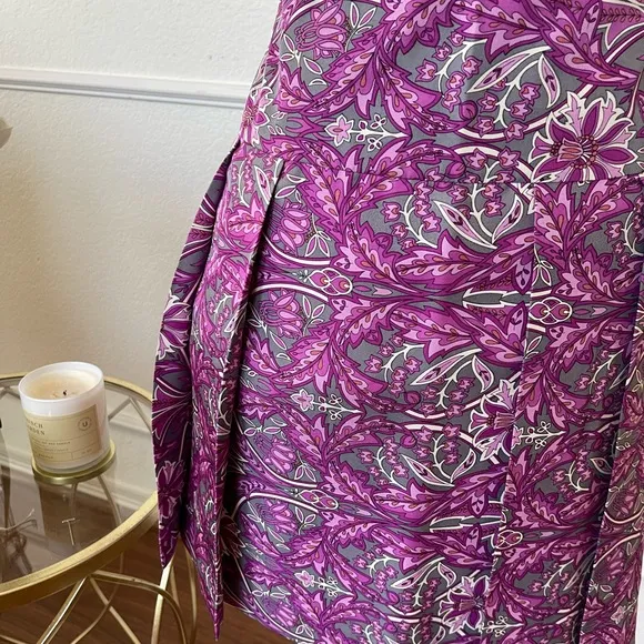 NWT Banana Republic Silk Paisley short pleated print skirt size 2