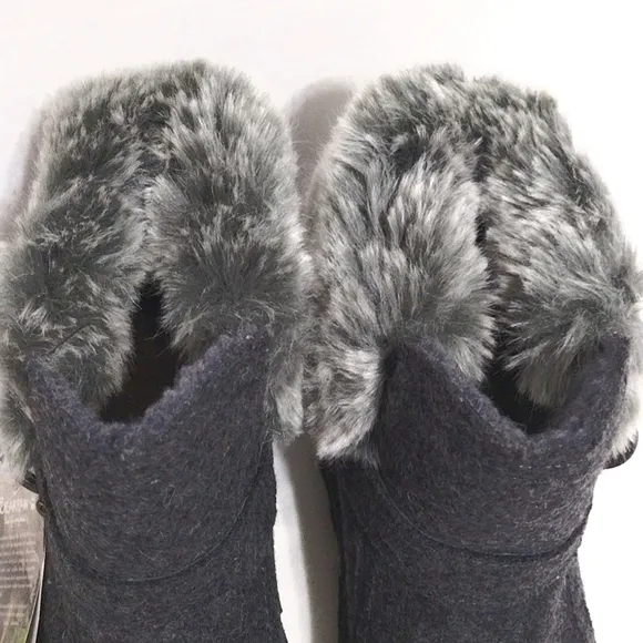 NWT Bearpaw Women's Fur Trim Wide Koko Ankle Water Resistant Ski Winter Boots 10