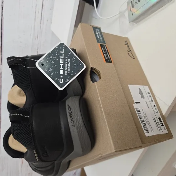 NWT Clarks Mens Wave 2.0 Edge Size 11½ W