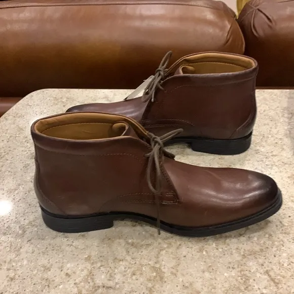 NWT Clark’s Whiddon Mid Mahogany Leather Boots Size 8.5