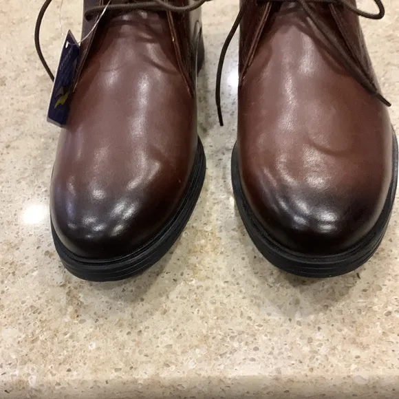 NWT Clark’s Whiddon Mid Mahogany Leather Boots Size 8.5