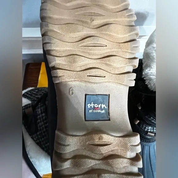 NWT-COUGAR Women's Cozy WaterproofWinter Boots