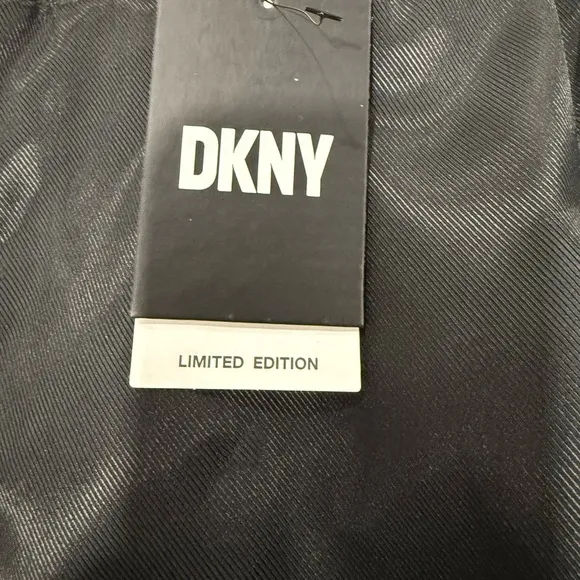NWT DKNY 100% Sheep Leather limited edition distressed leather skirt size XS
