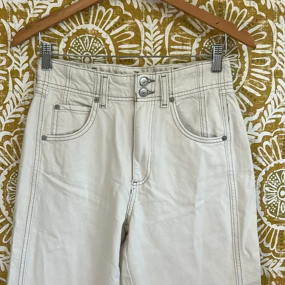NWT Free People Aster High Rise Rigid Relaxed Straight Leg Jeans in Cream Sz 29