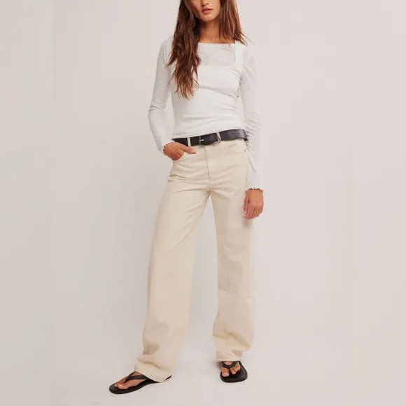 NWT Free People Aster High Rise Rigid Relaxed Straight Leg Jeans in Cream Sz 29