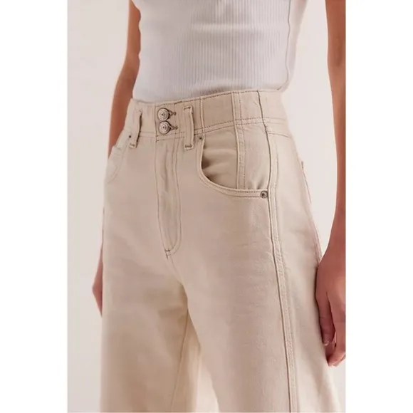 NWT Free People Aster High Rise Rigid Relaxed Straight Leg Jeans in Cream Sz 29