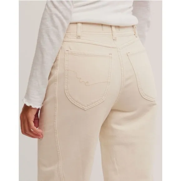 NWT Free People Aster High Rise Rigid Relaxed Straight Leg Jeans in Cream Sz 29