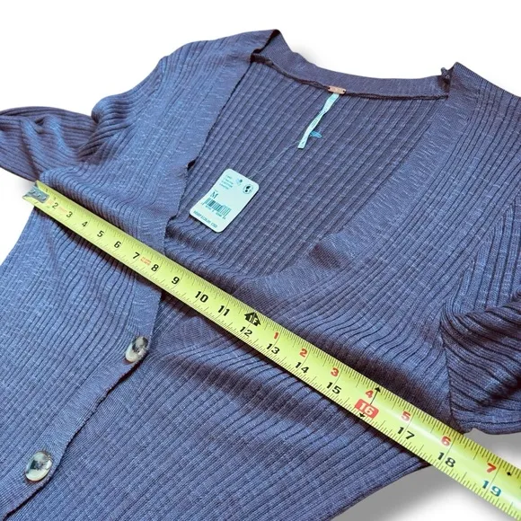 NWT Free People Roan Rogue “Date Night” Cardigan – Size Medium