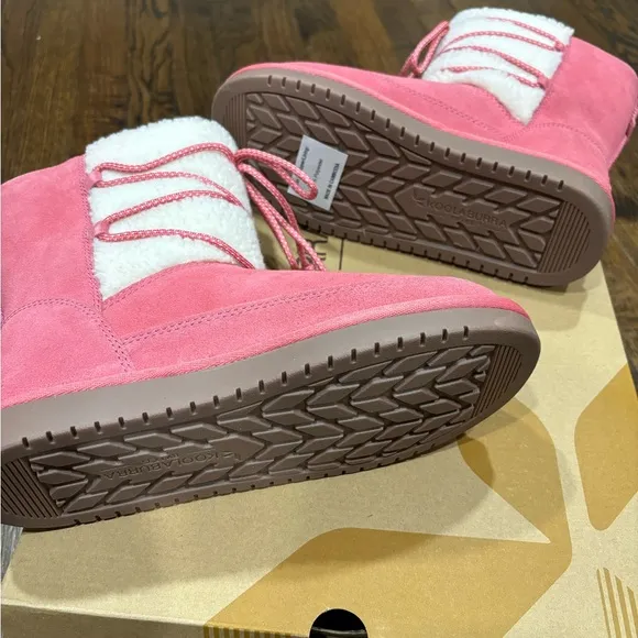 NWT Girls Koolburra Ugg Michon suede boots size 4
