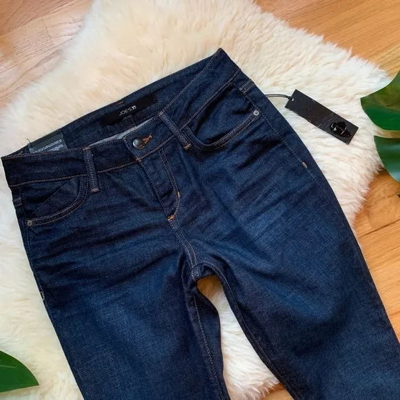 NWT Joe’s Jeans Dark Skinny Visionaire Jeans 24