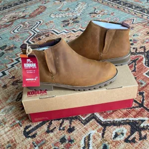 NWT Kodiak Peyton womens Chelsea leather boots