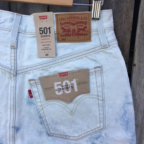 NWT Levi’s 501 High Rise Jean Short Partly Cloudy Blue 29