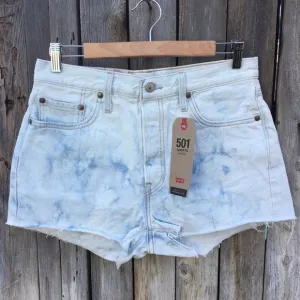 NWT Levi’s 501 High Rise Jean Short Partly Cloudy Blue 29