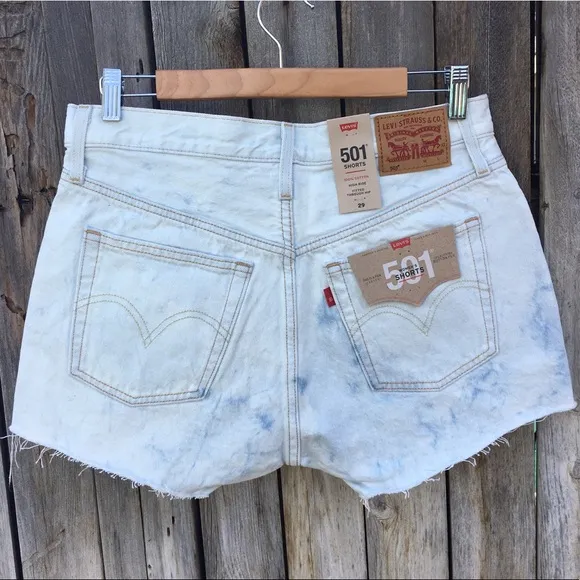 NWT Levi’s 501 High Rise Jean Short Partly Cloudy Blue 29