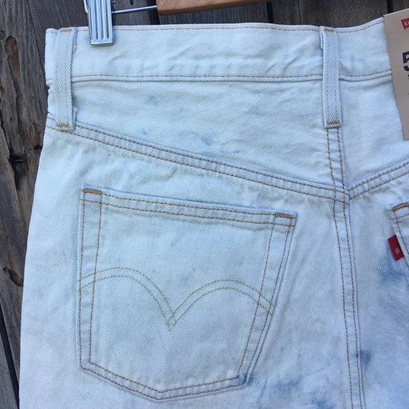 NWT Levi’s 501 High Rise Jean Short Partly Cloudy Blue 29