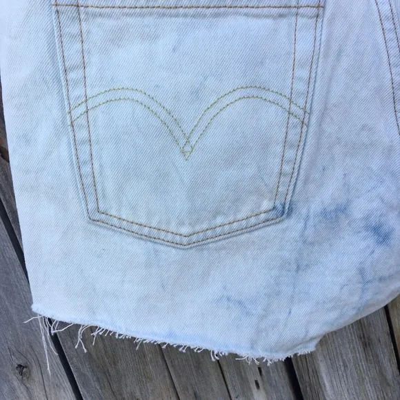 NWT Levi’s 501 High Rise Jean Short Partly Cloudy Blue 29