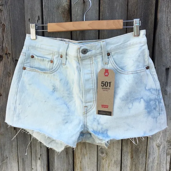 NWT Levi’s 501 High Rise Jean Shorts Partly Cloudy Blue 29