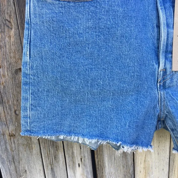 NWT Levi’s 501 High Rise Jean Shorts Tango Stone Blue 29
