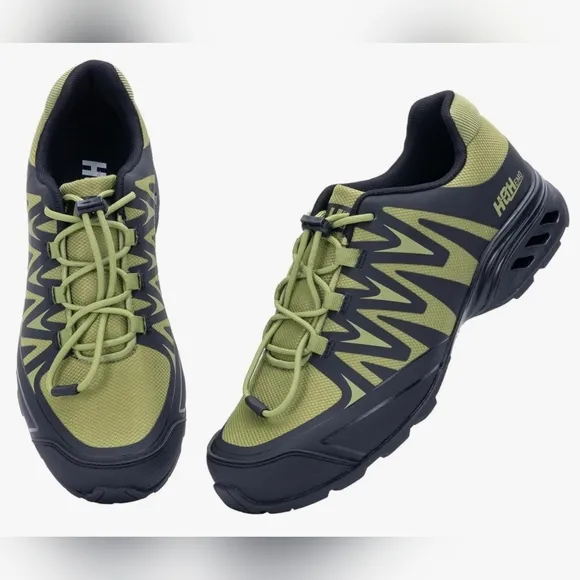 NWT Mens Athletic Cross Training Sneakers Water Proof