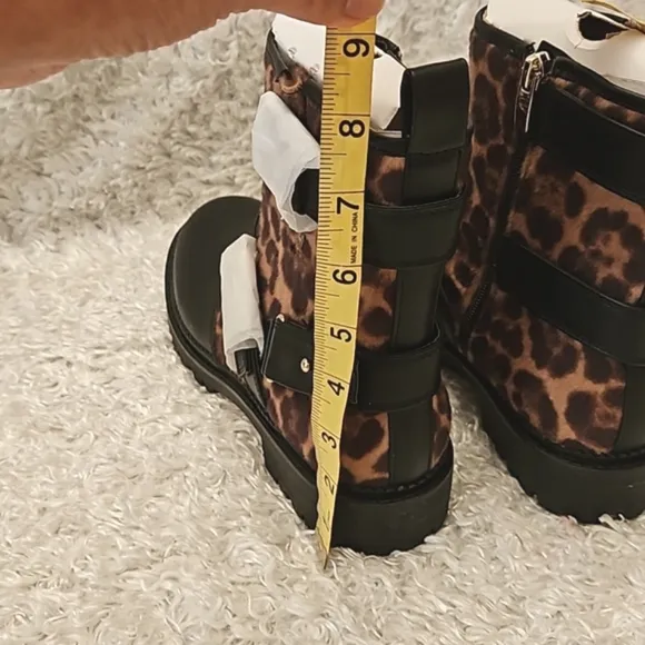 NWT Nine West Faux Fur Leopard boots