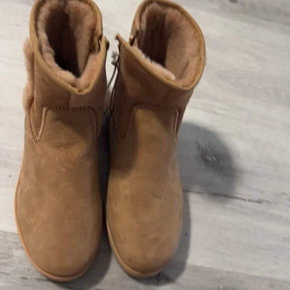 NWT- Olukai- PA’ina HULU- tan/tan- leather ankle boots-Women’s size 6