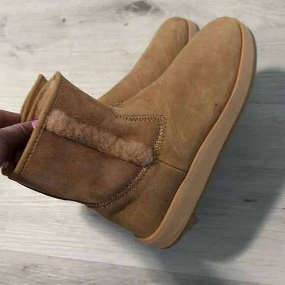 NWT- Olukai- PA’ina HULU- tan/tan- leather ankle boots-Women’s size 6