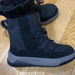 NWT Pajar Fenture big boys boots